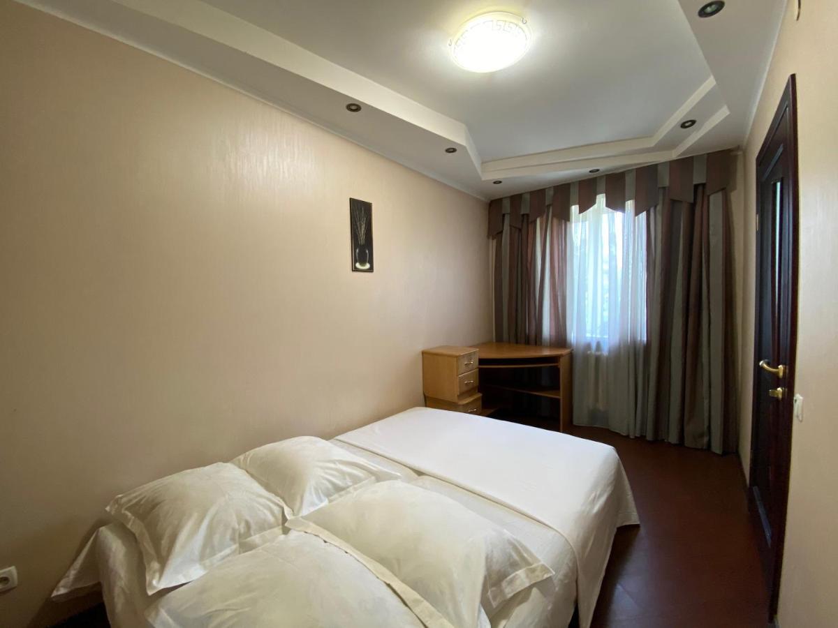 2-Bedroom Apartment Most City Center Area Dnepropetrovsk Exterior foto