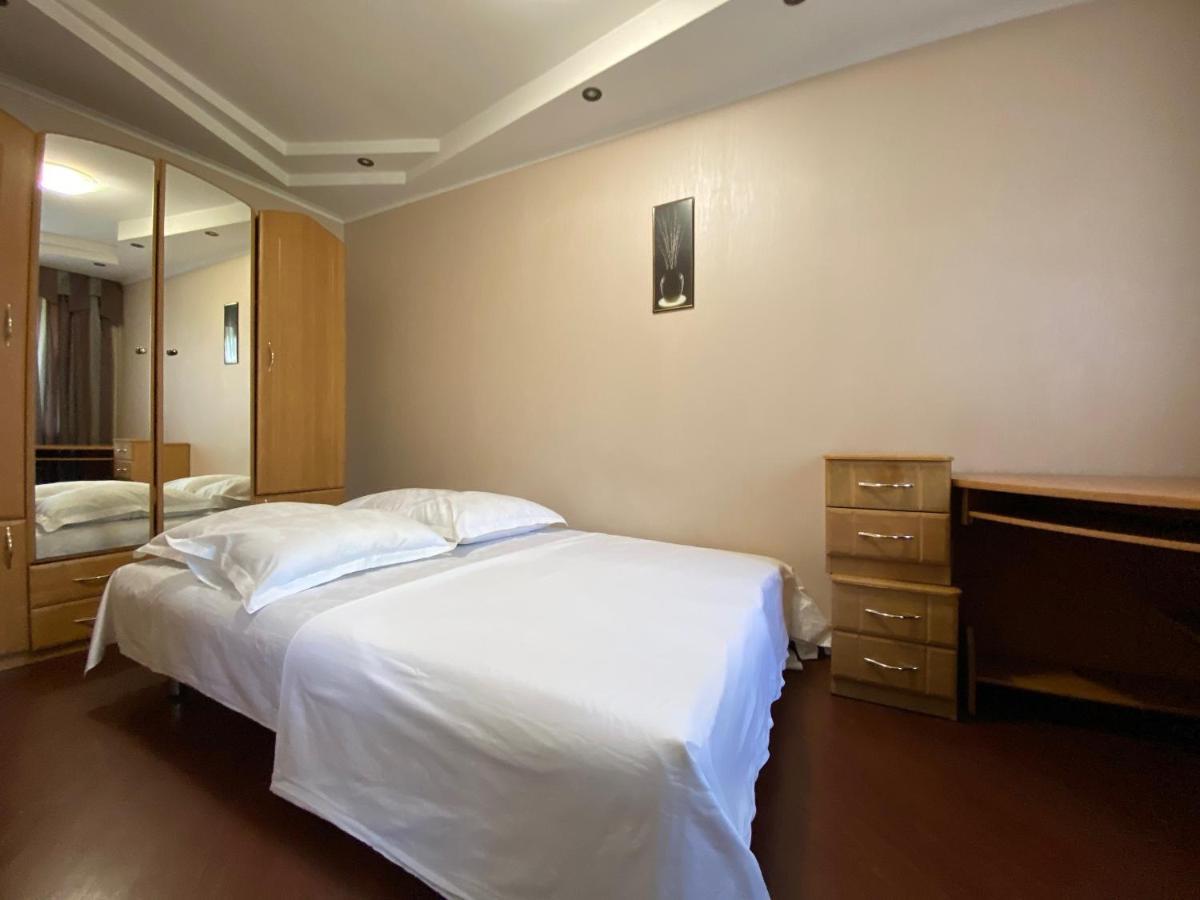 2-Bedroom Apartment Most City Center Area Dnepropetrovsk Exterior foto